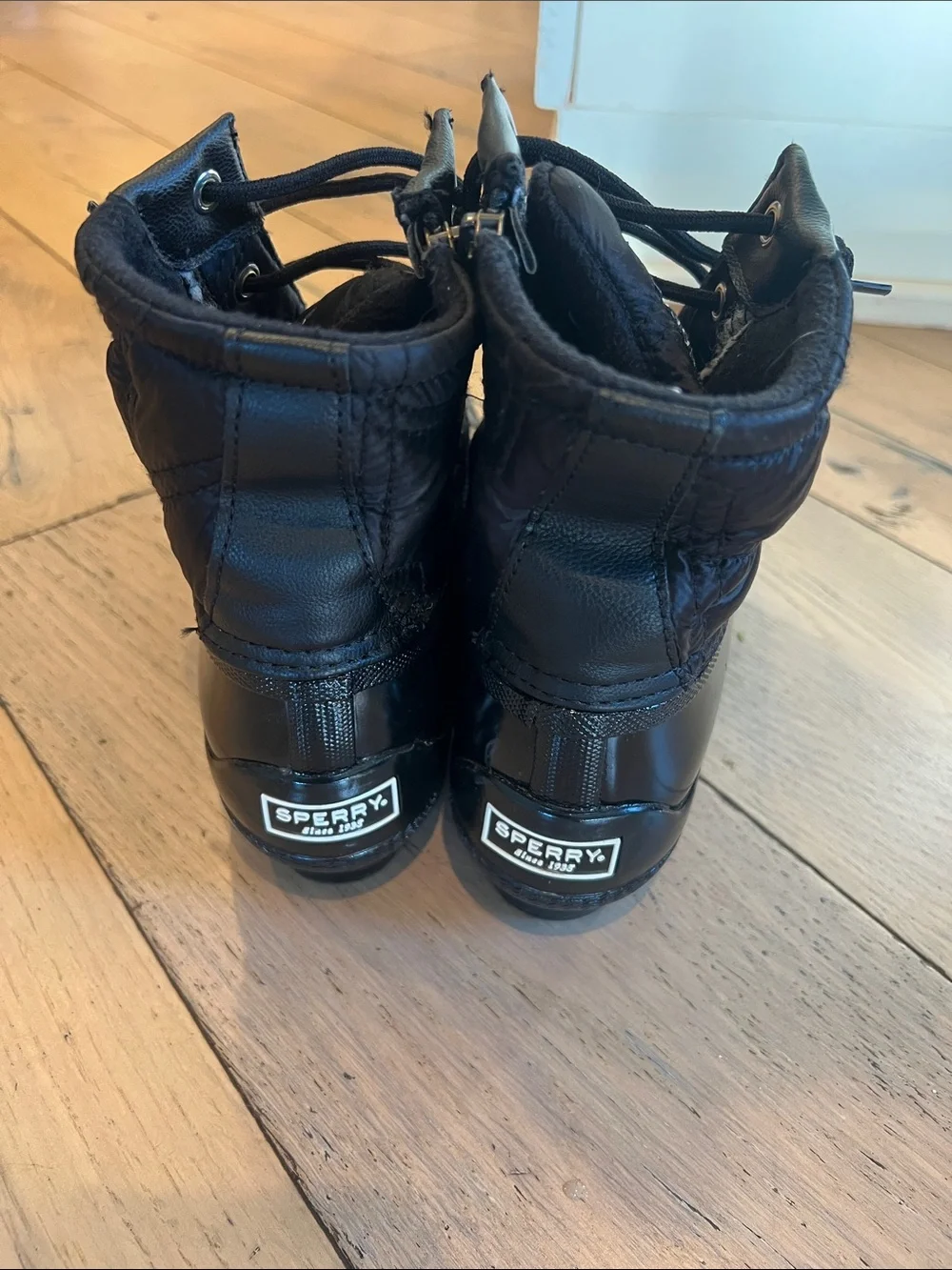 Sperry Black Lace-Up Rain & Snow Ankle Boots